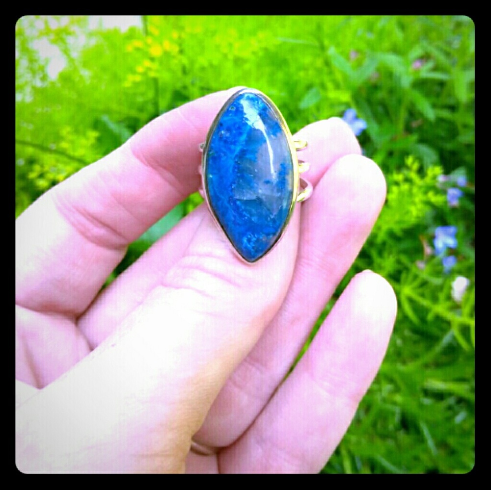Sterling Silver Apatite stone ring. Size 7.25